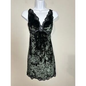 Victoria's Secret Velvet Lace Trim Slip Dress Chemise Lingerie Black M